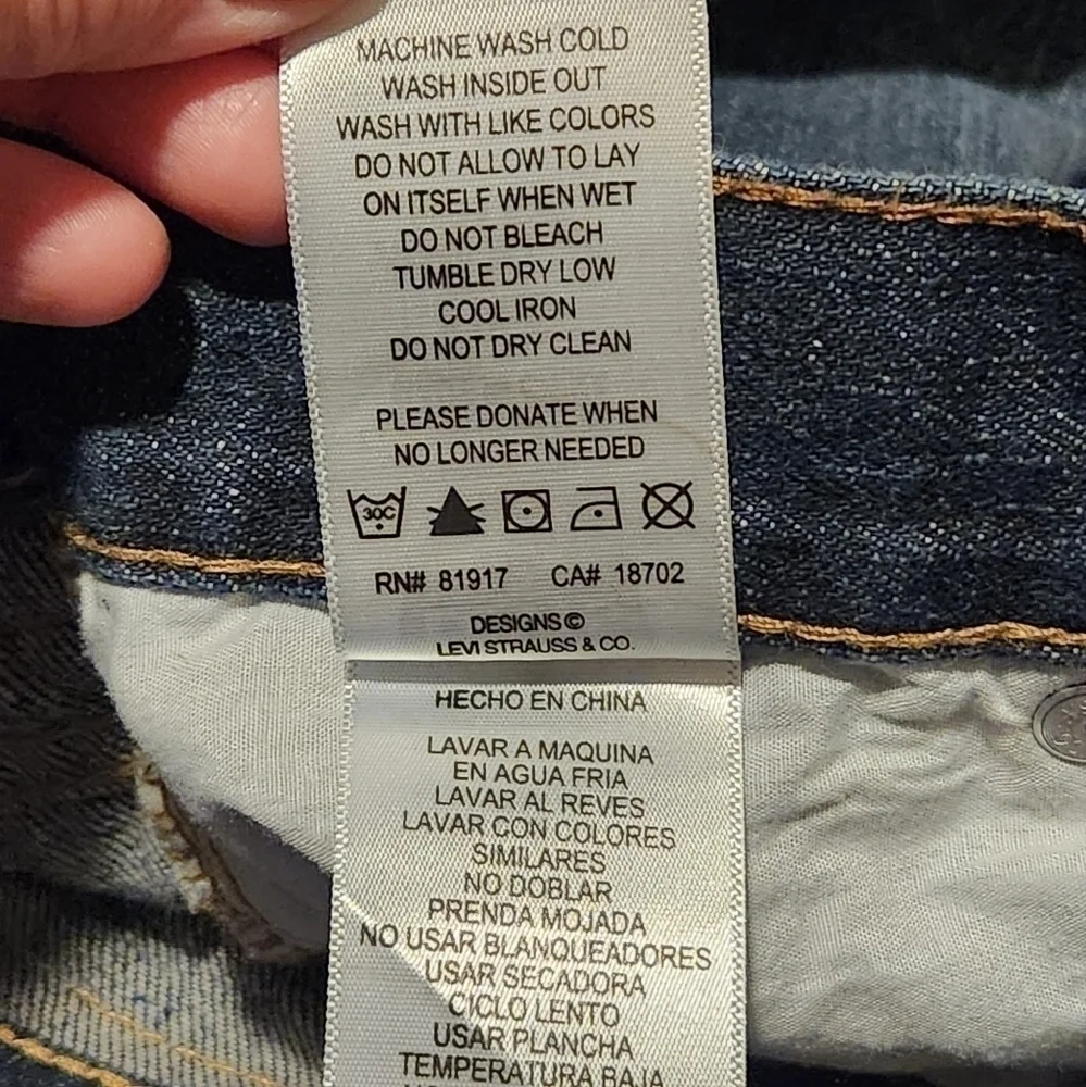 LEVI'S Boy's 550 Relaxed Fit Darkwash Denim Blue Jeans, size 8